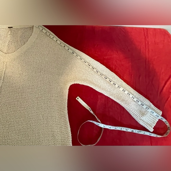 Free People oatmeal beige Knit V neck oversized slouchy off shoulder sweater m - Picture 12 of 14